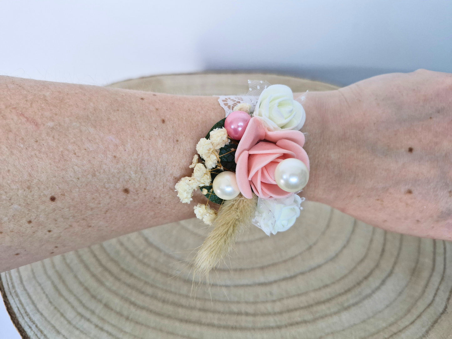 Lace bracelet