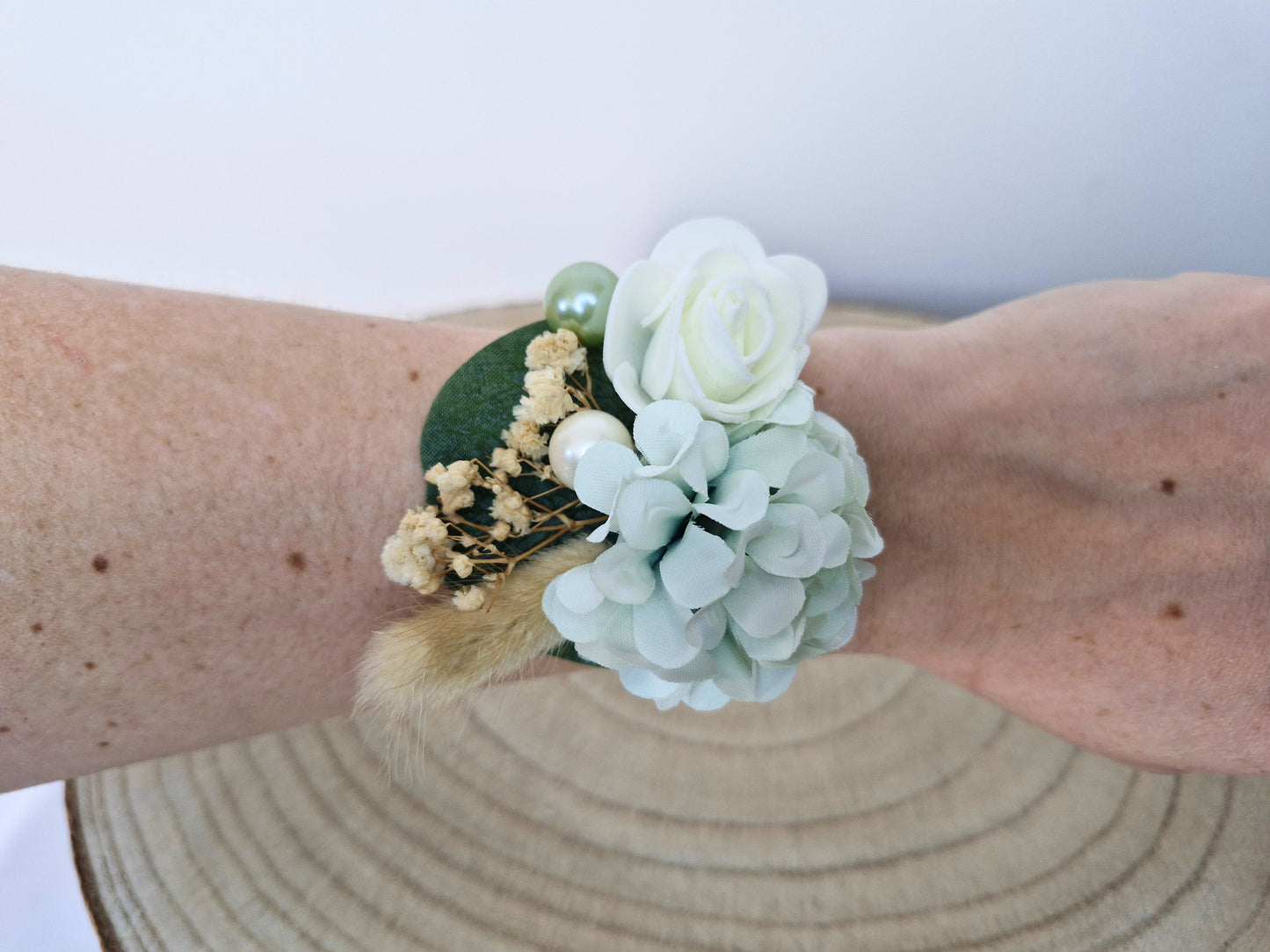 Lace bracelet